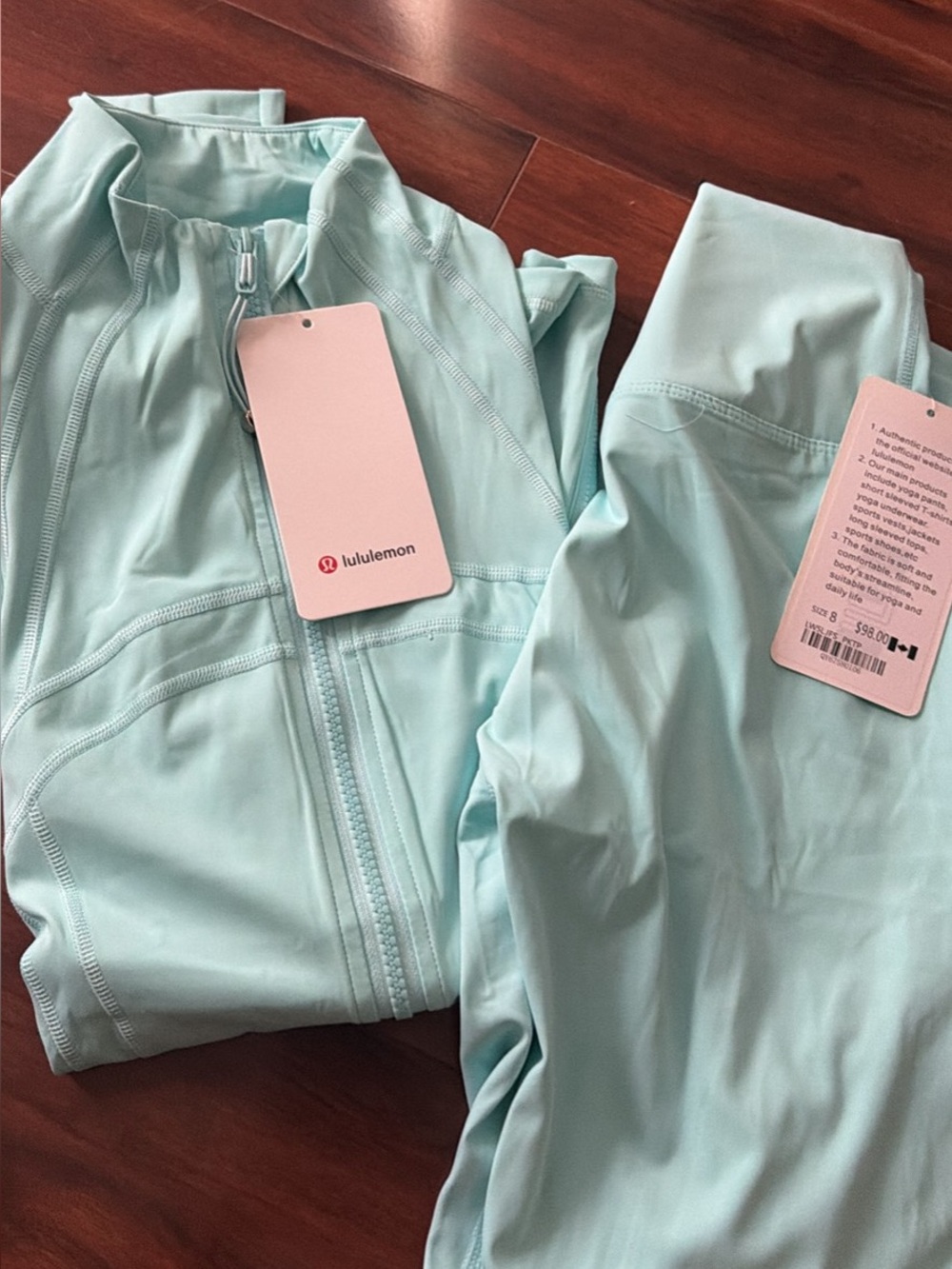 Lululemon Women’s Light Blue Full-Zip Jacket & Leggings Set